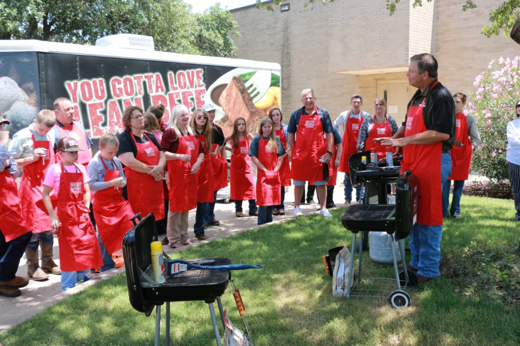 Jerry McPherson, Texas Beef Council, discussing how to light the grill; 4-H Grilling/Smoking Workshop